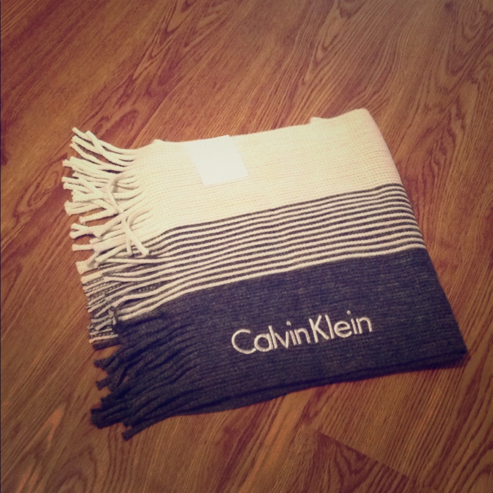 Calvin Klein men's dress scarf